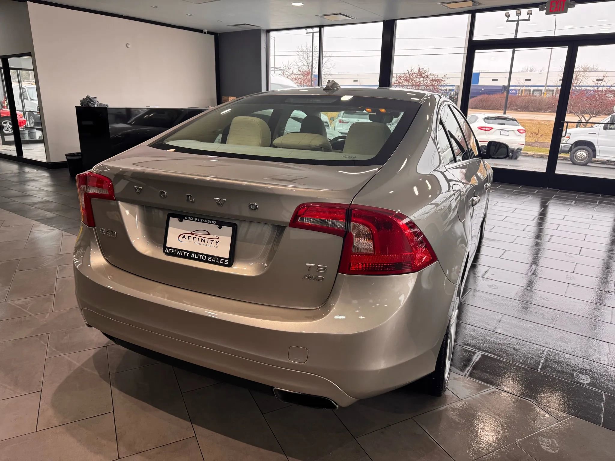 Used 2015 Volvo S60 T5 Premier image 5
