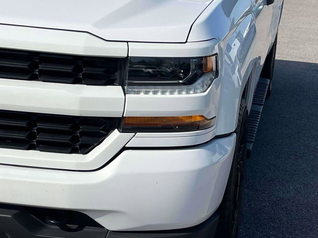Used 2018 Chevrolet Silverado 1500 Custom w/ Custom Convenience Package image 29