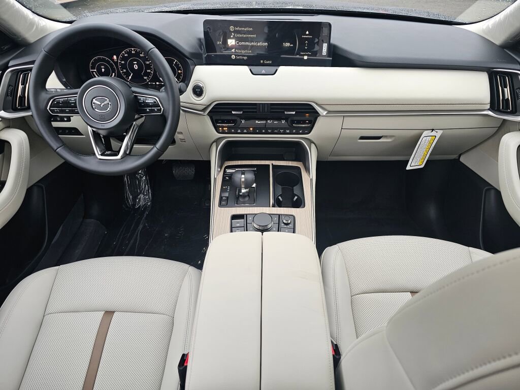 New 2026 MAZDA CX-90 Plug-In Hybrid w/ Premium Plus image 9