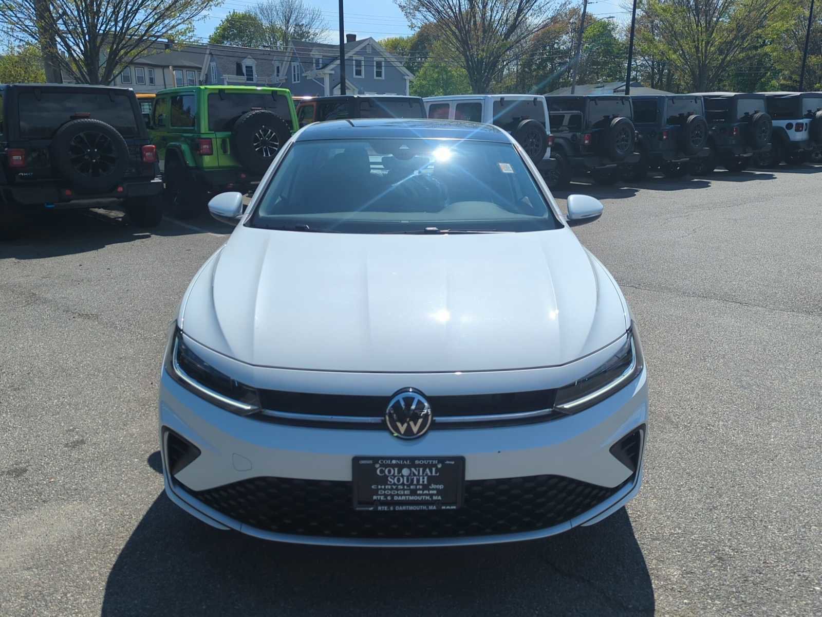 Used 2025 Volkswagen Jetta SEL FWD image 9