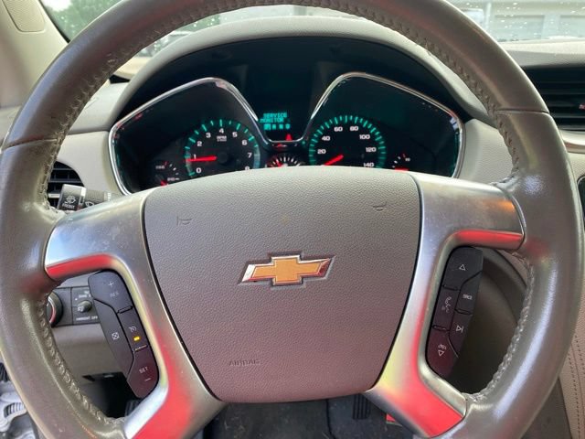 Used 2017 Chevrolet Traverse LT FWD image 25