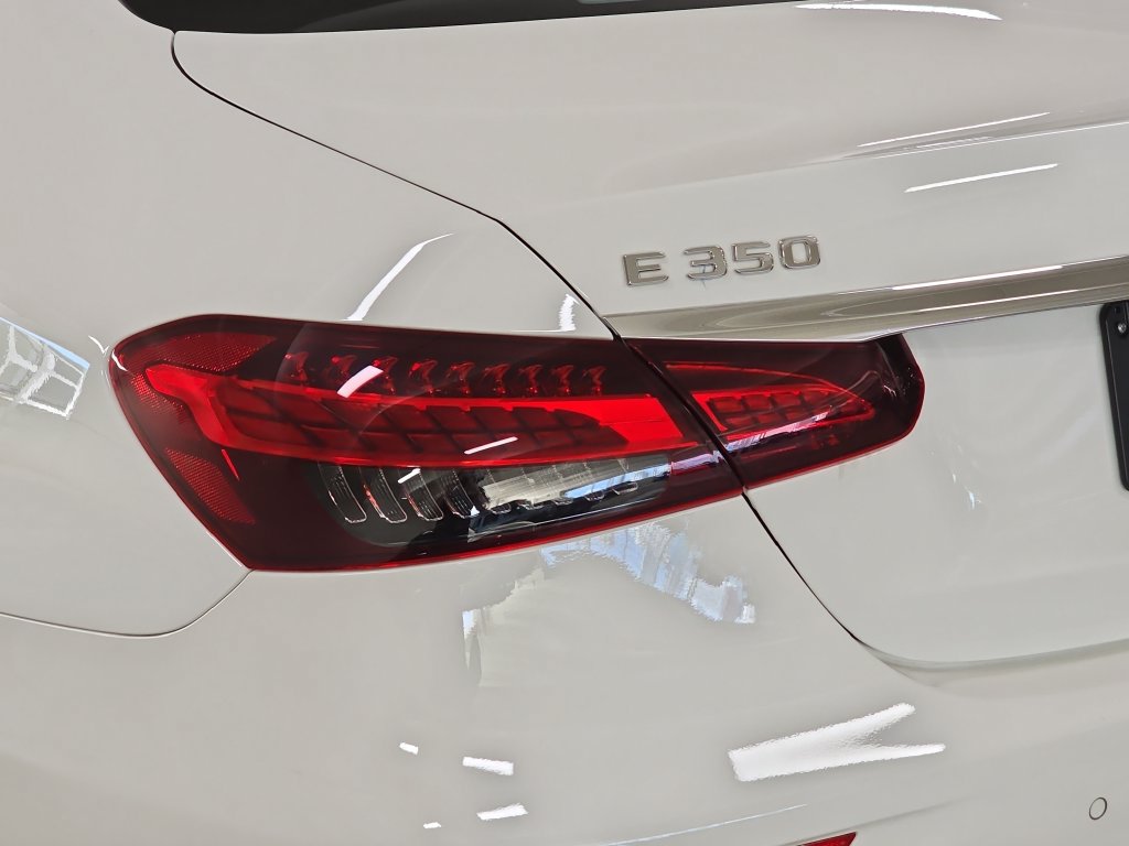 Used 2022 Mercedes-Benz E 350 Sedan image 33