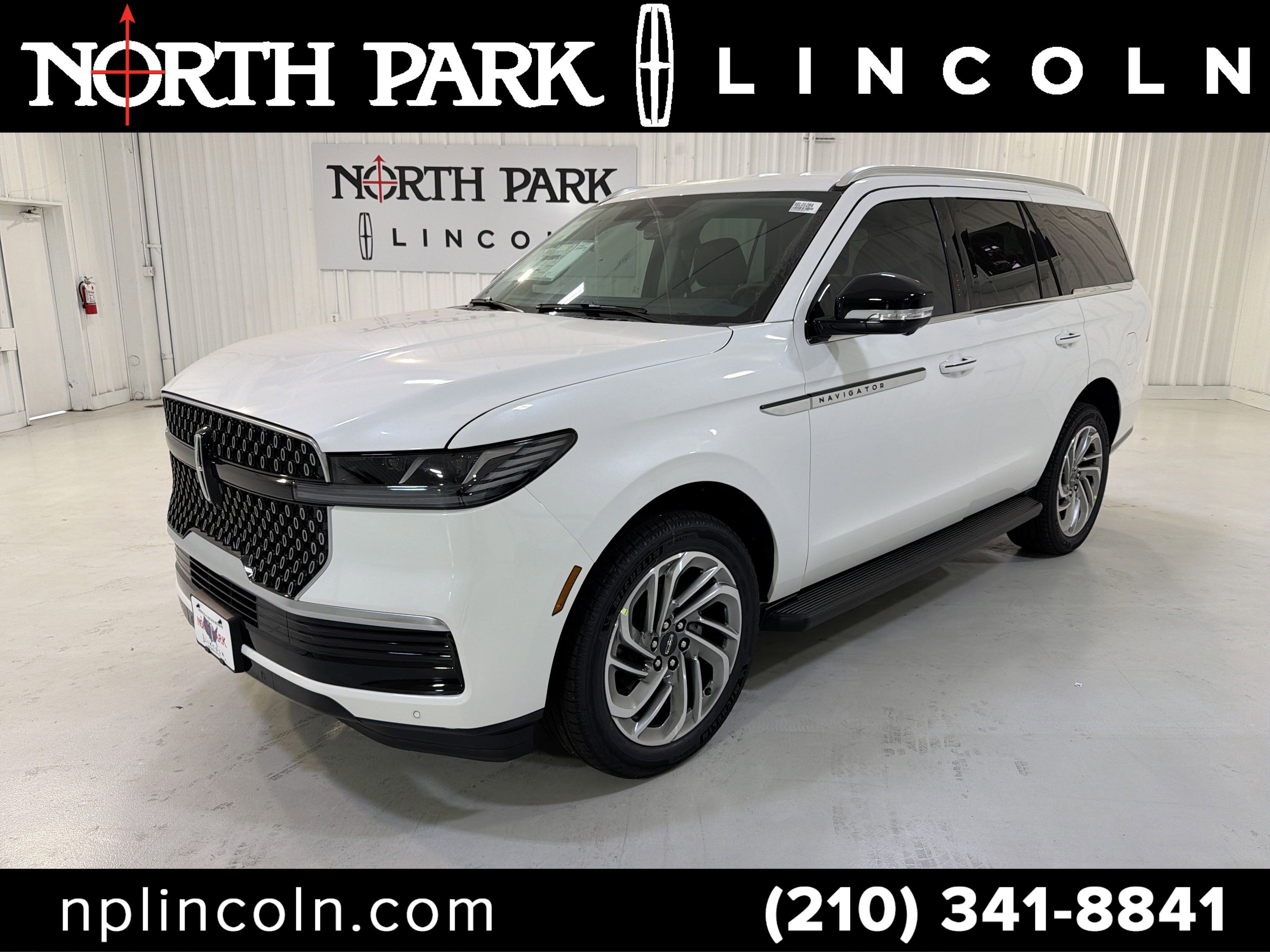 New 2026 Lincoln Navigator Premiere image 1