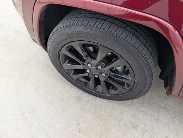 Used 2019 Jeep Grand Cherokee Altitude AWD/4WD image 8