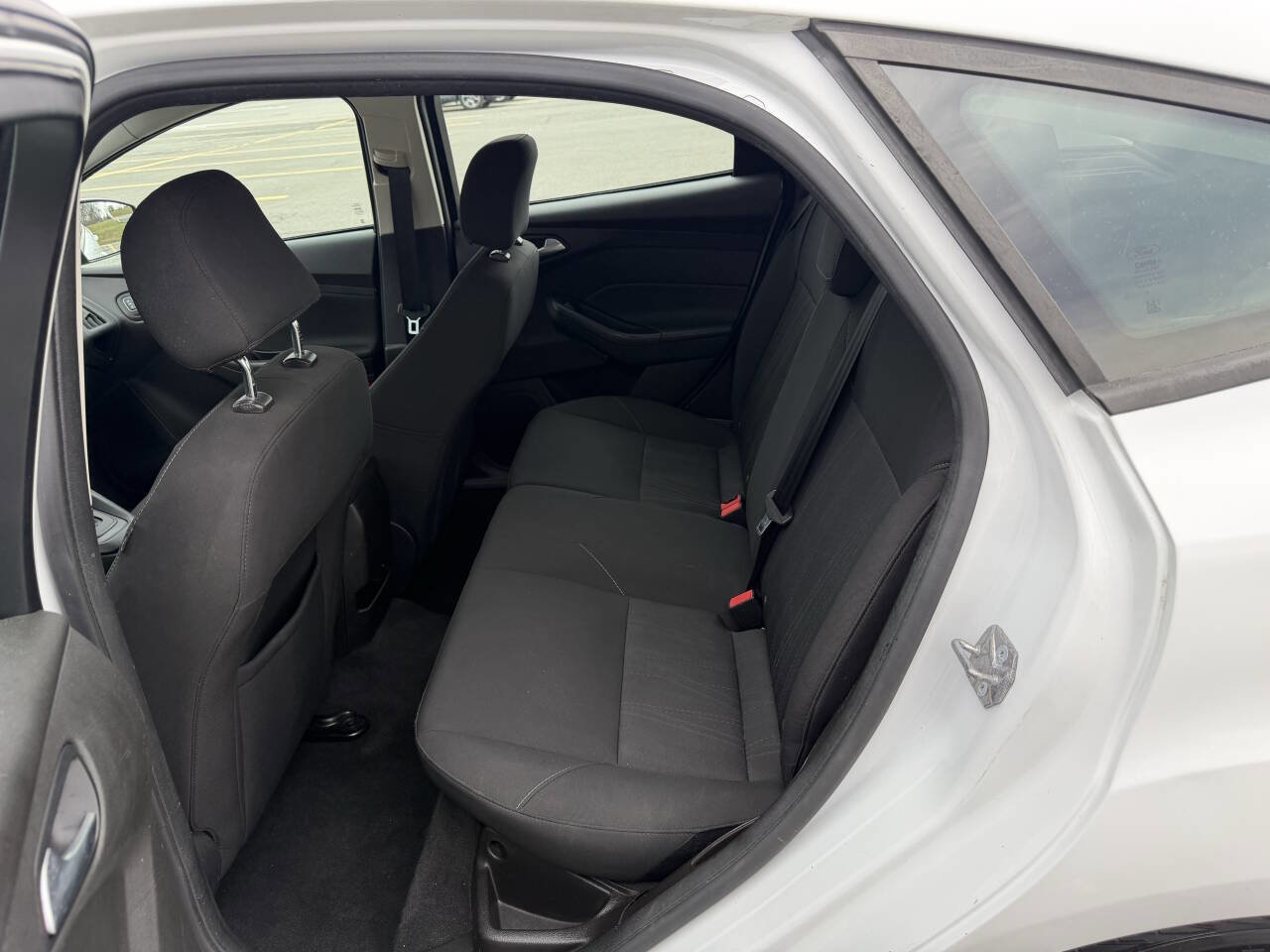 Used 2016 Ford Focus SE image 11