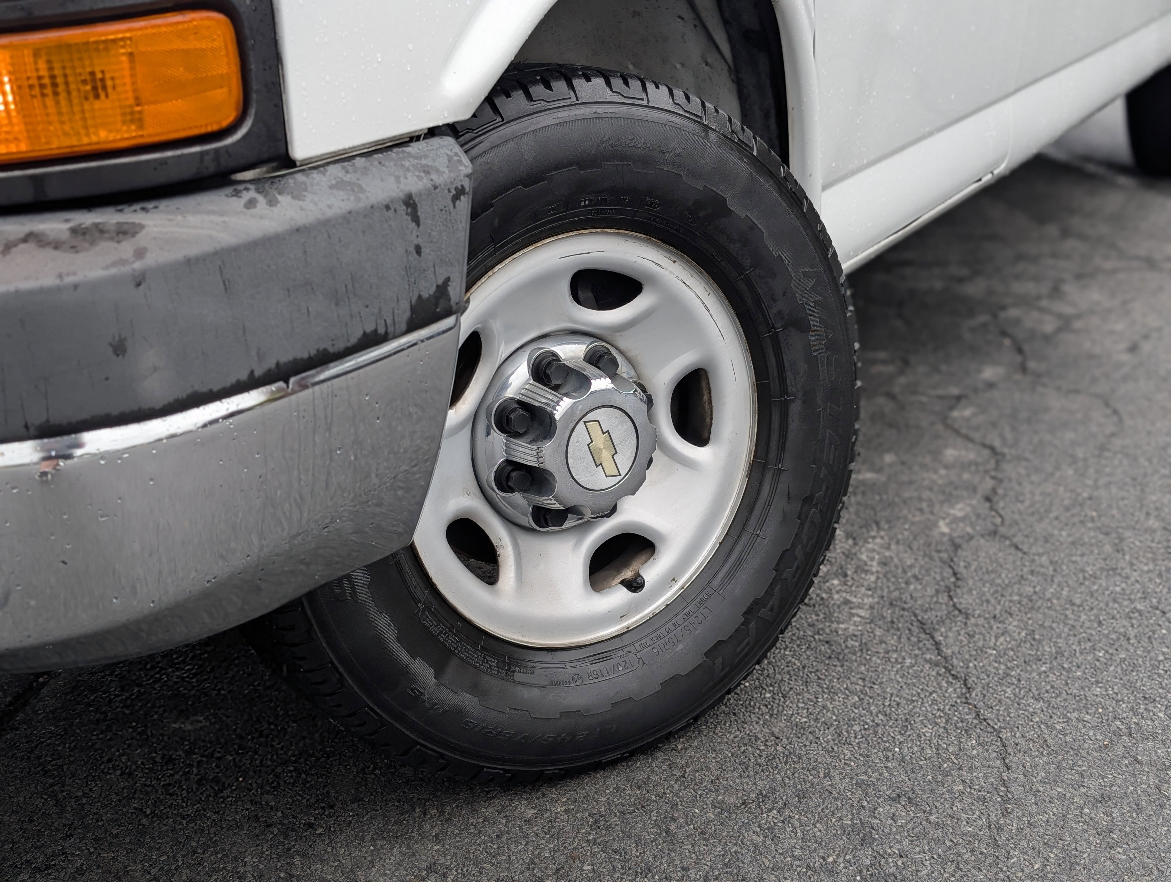 Used 2015 Chevrolet Express 3500 LT w/ LT Preferred Equipment Group image 5