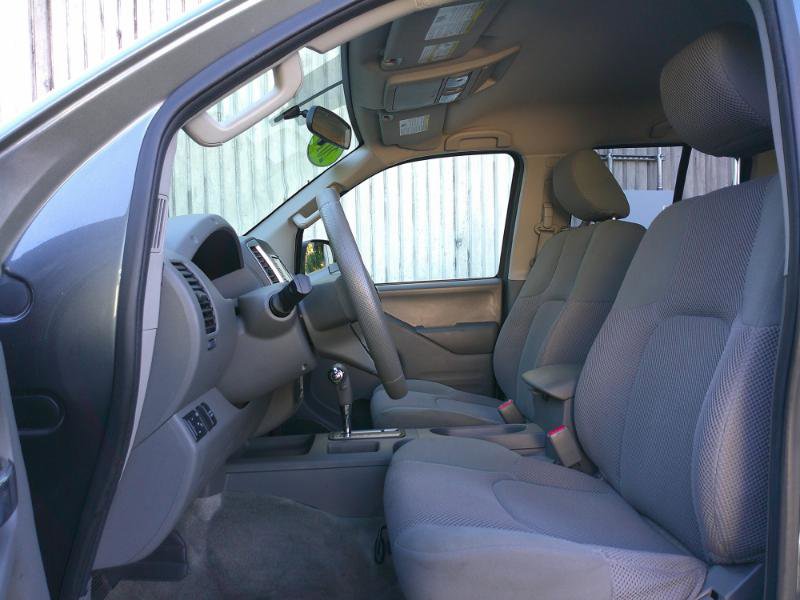 Used 2016 Nissan Frontier SV image 14