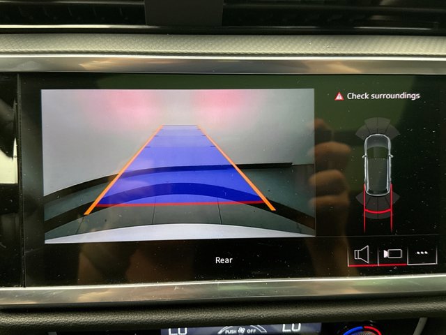 Used 2025 Audi Q3 2.0T Premium image 15