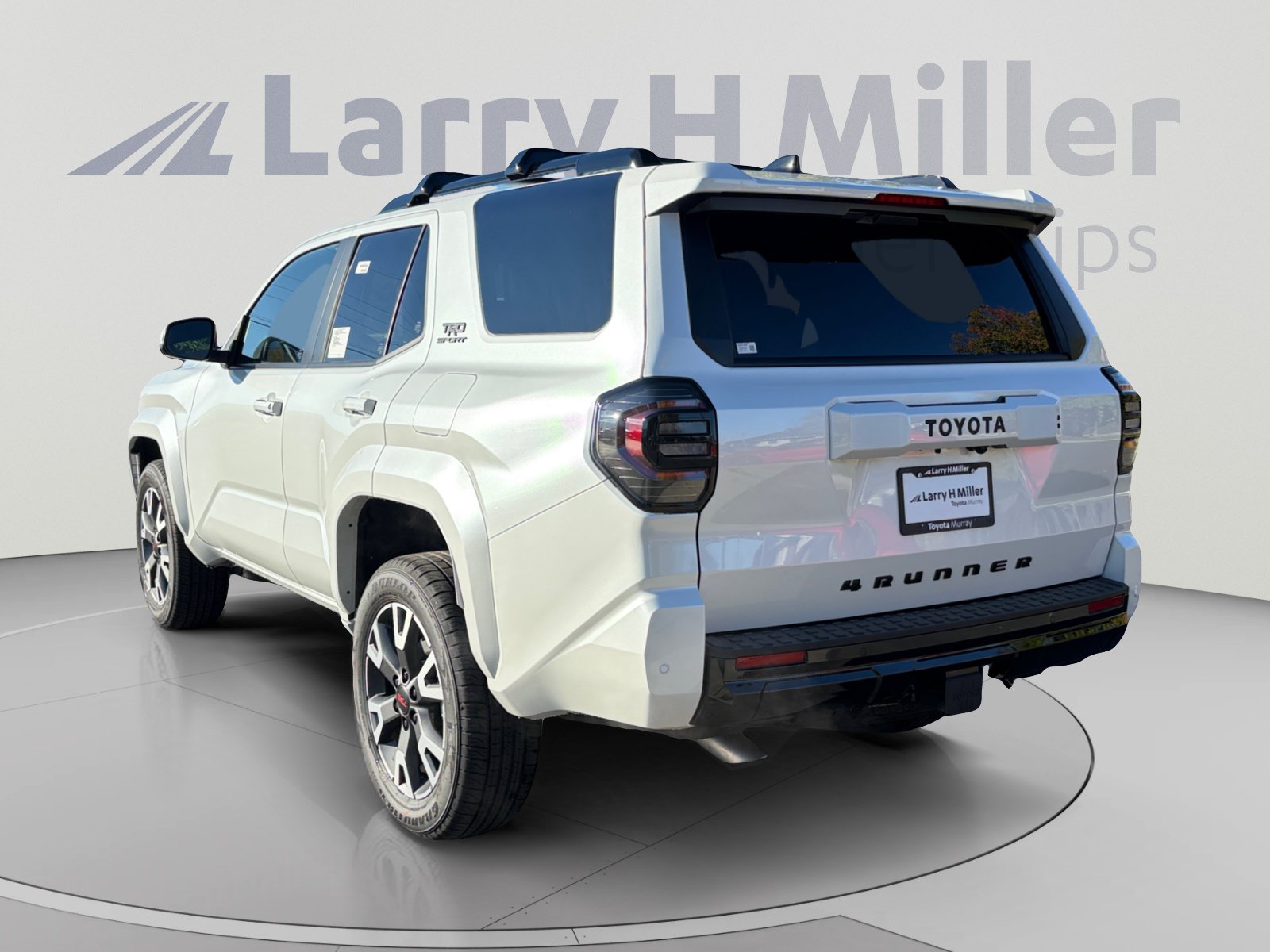 New 2026 Toyota 4Runner TRD Sport AWD/4WD image 3