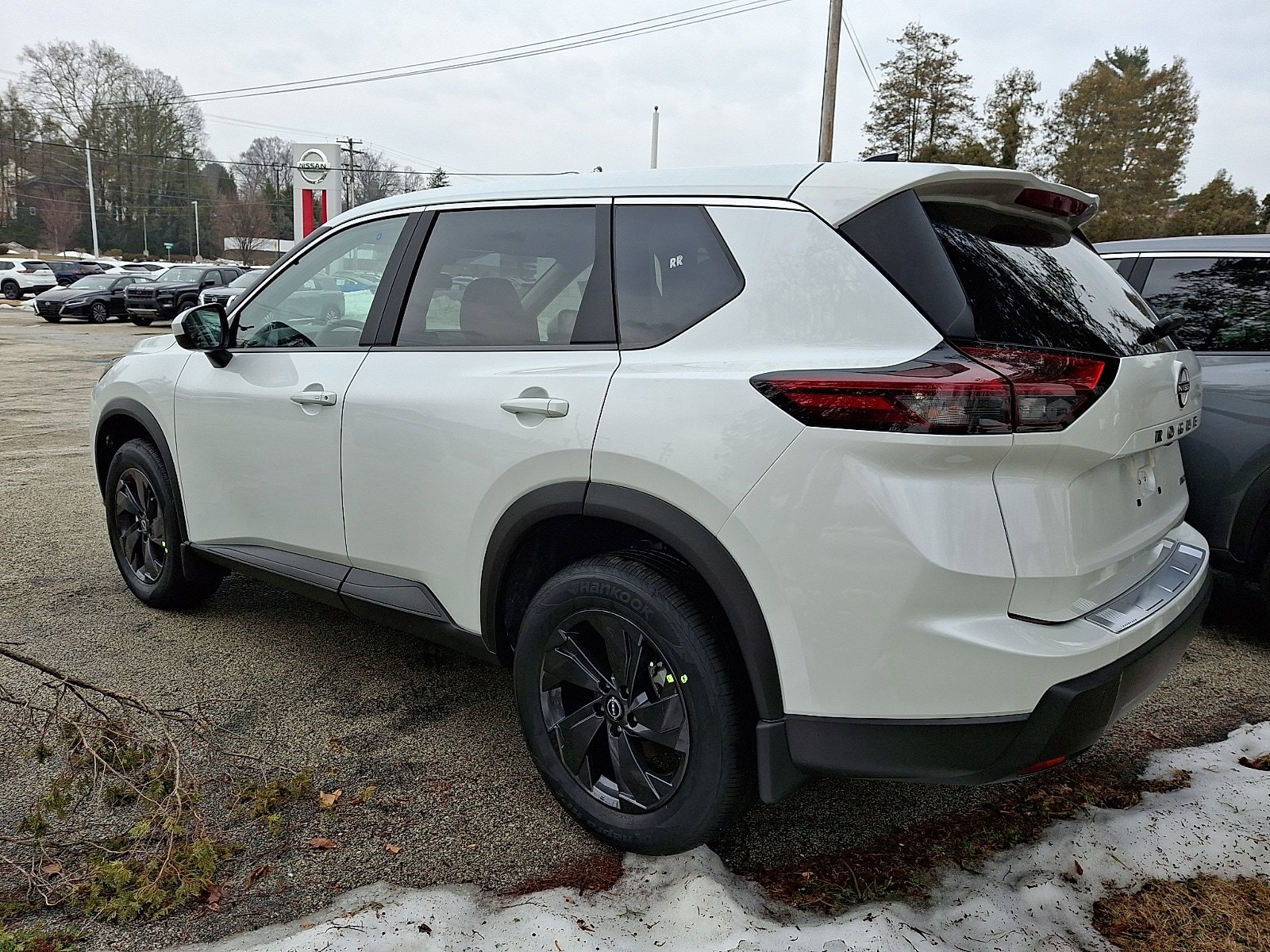 New 2026 Nissan Rogue SV w/ Cold Weather Package AWD/4WD image 3