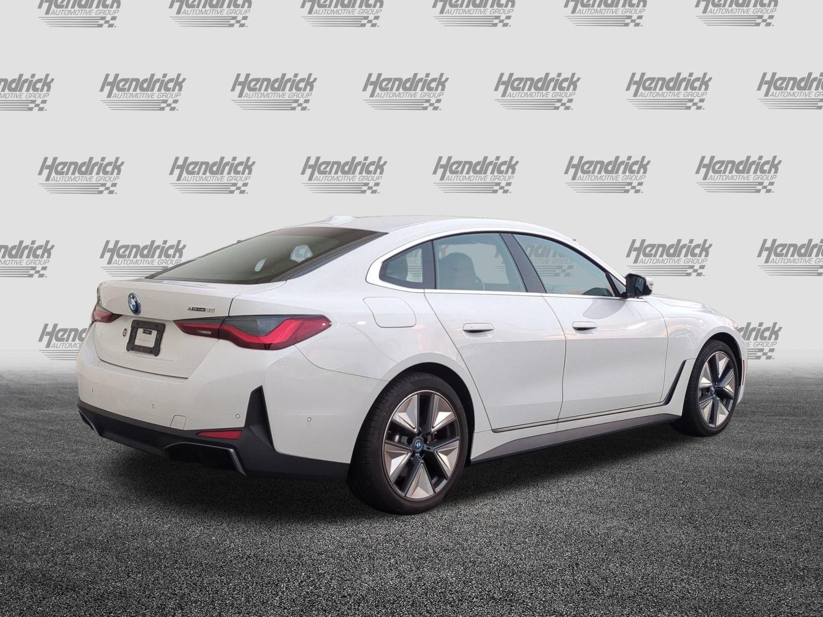 Used 2024 BMW i4 eDrive35 w/ Convenience Package RWD image 10