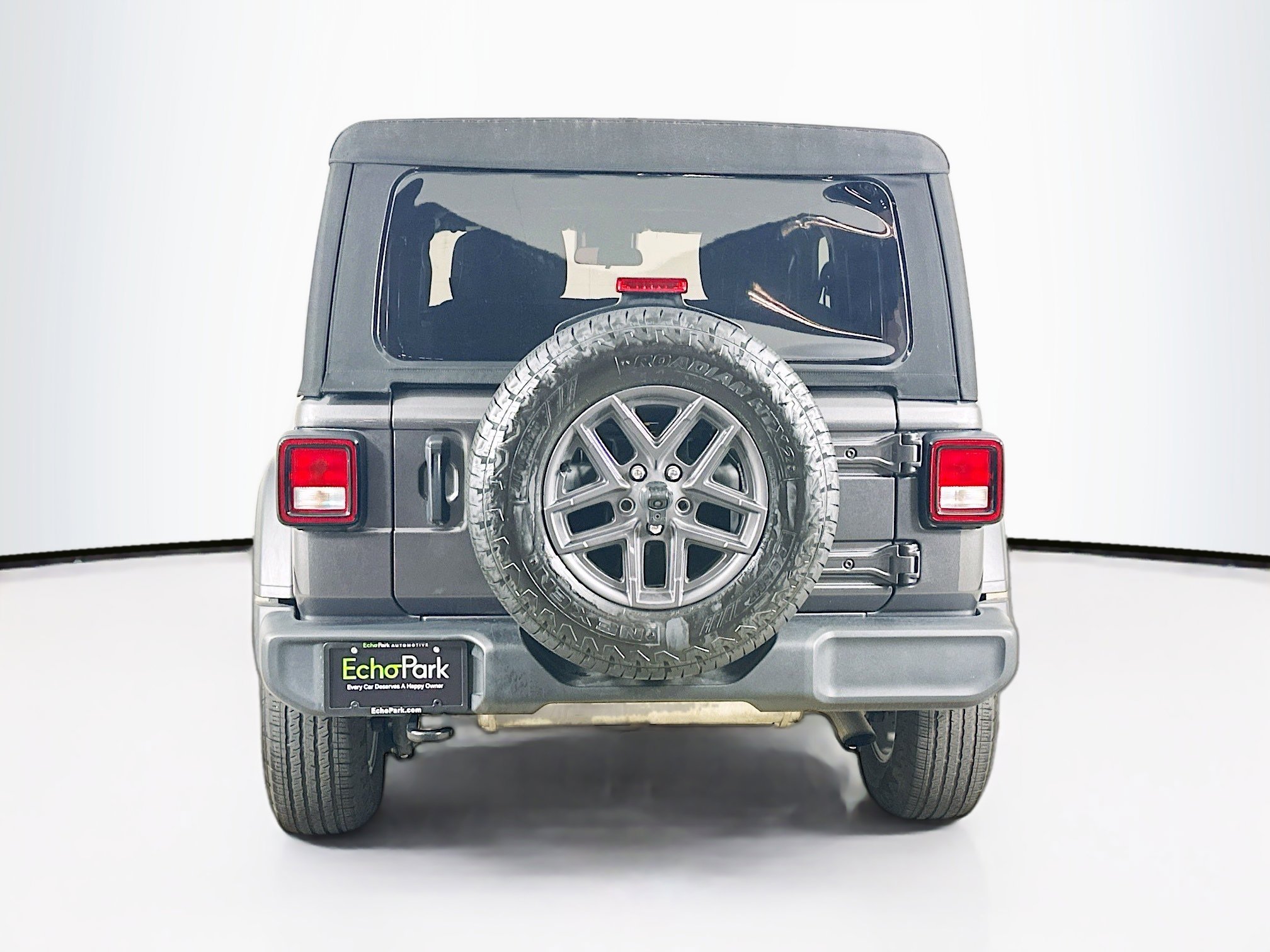 Used 2024 Jeep Wrangler Sport S image 7