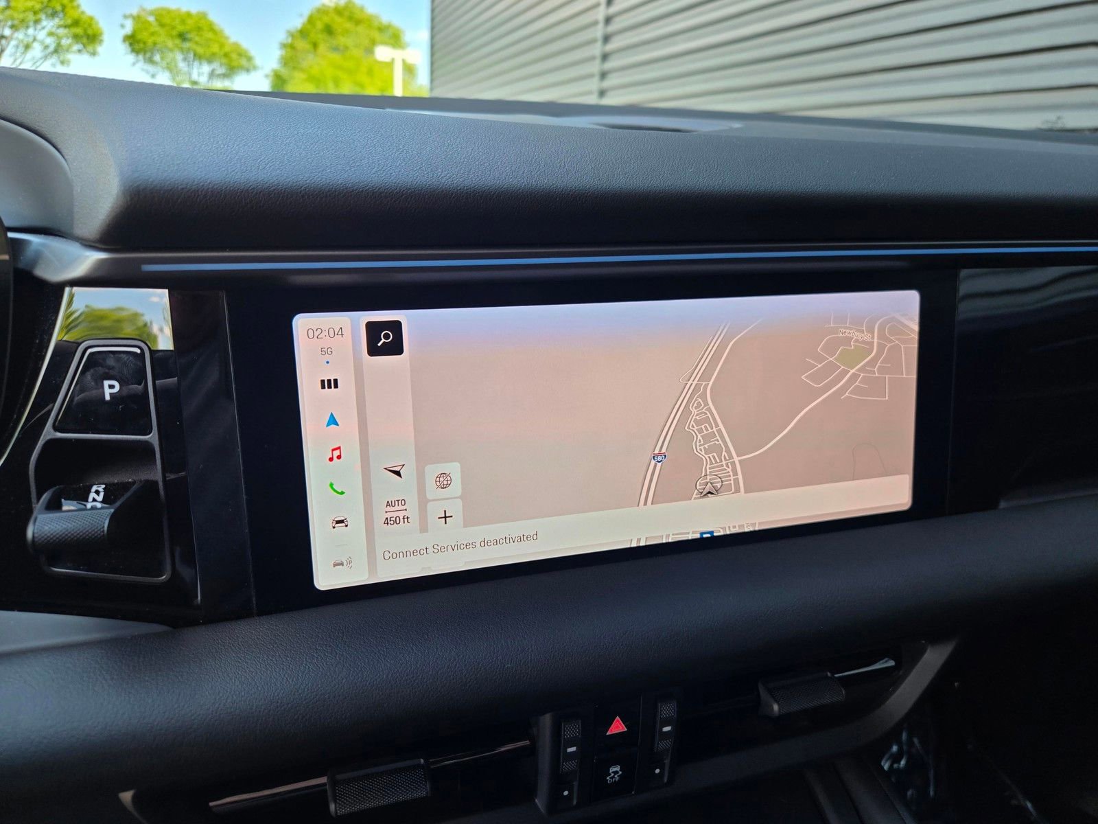 Certified 2025 Porsche Macan 4 Electric AWD/4WD image 22