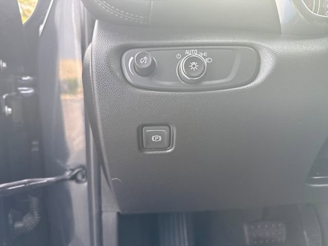 Used 2022 Chevrolet Blazer LT image 14