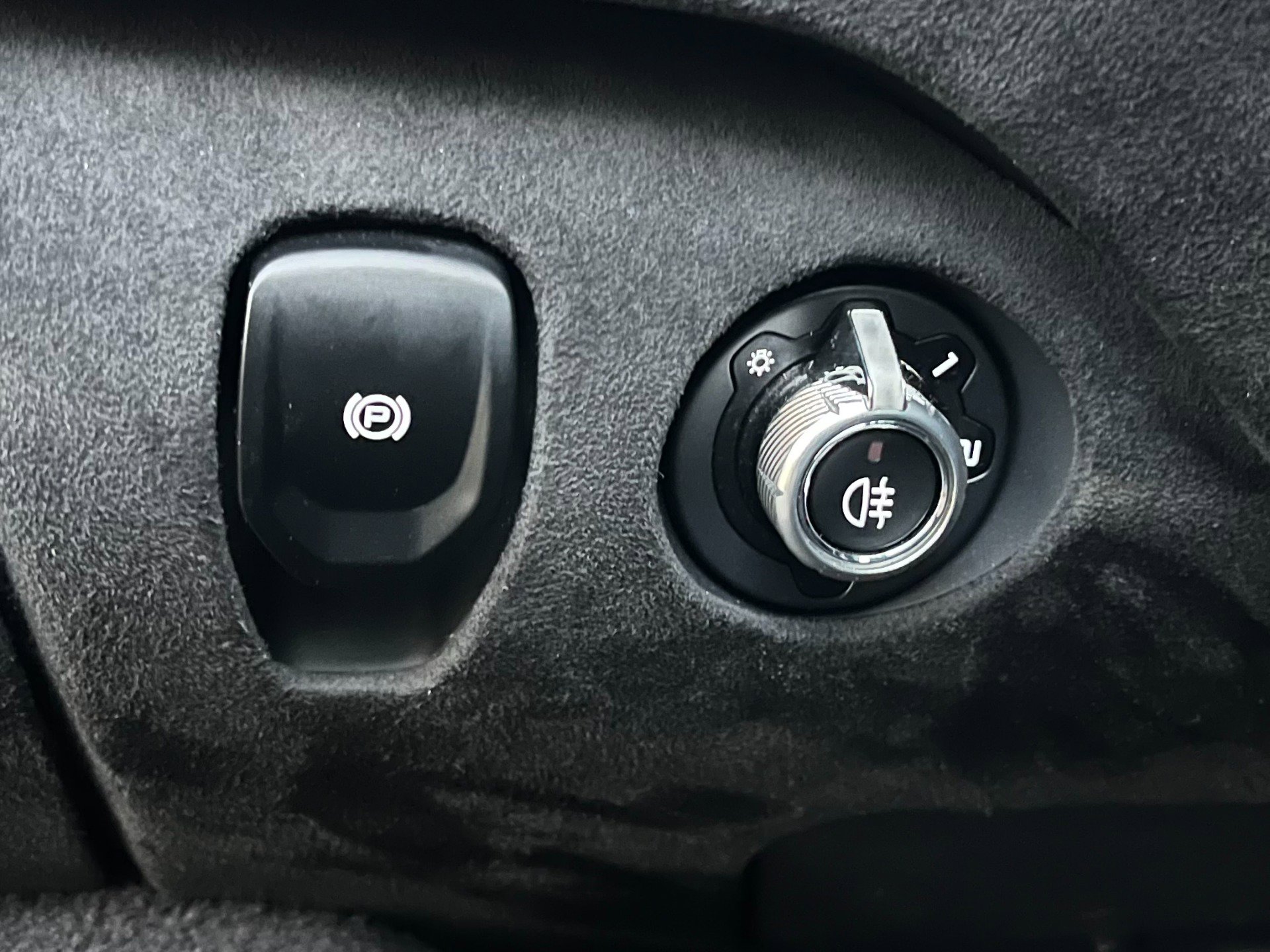 Used 2019 McLaren 720S Performance image 23