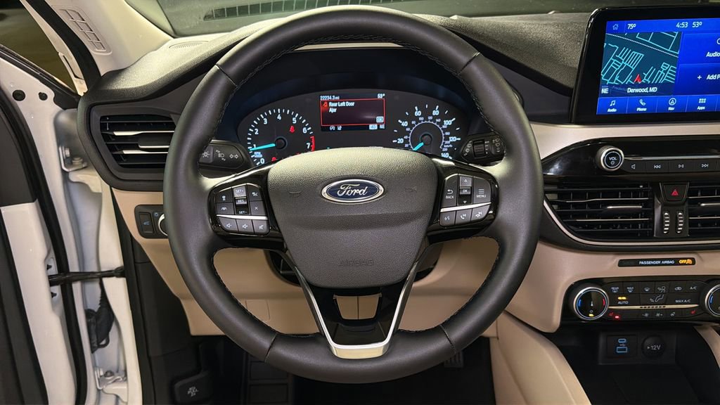 Used 2022 Ford Escape SEL image 19