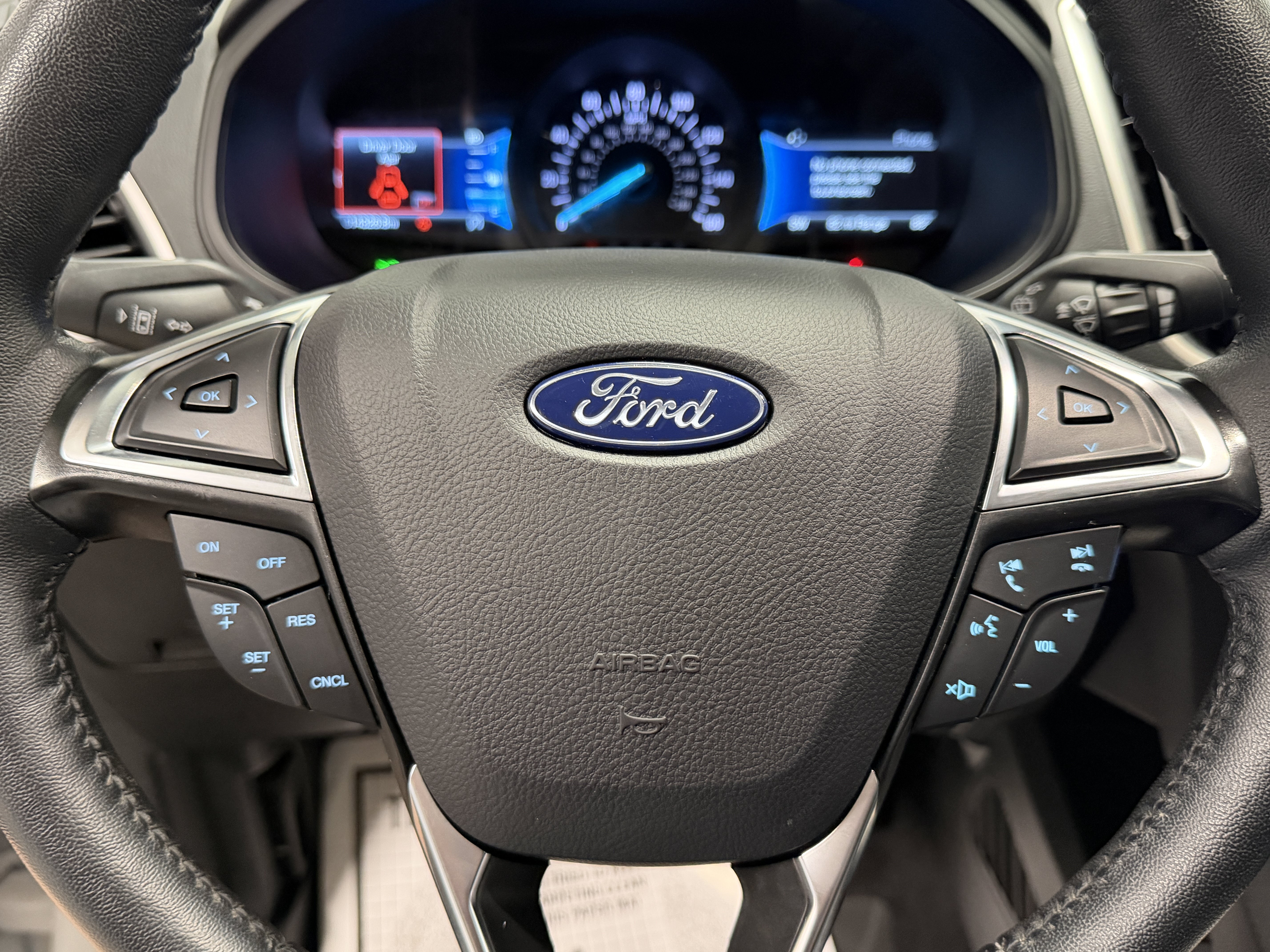 Used 2024 Ford Edge SEL w/ Convenience Package AWD/4WD image 14