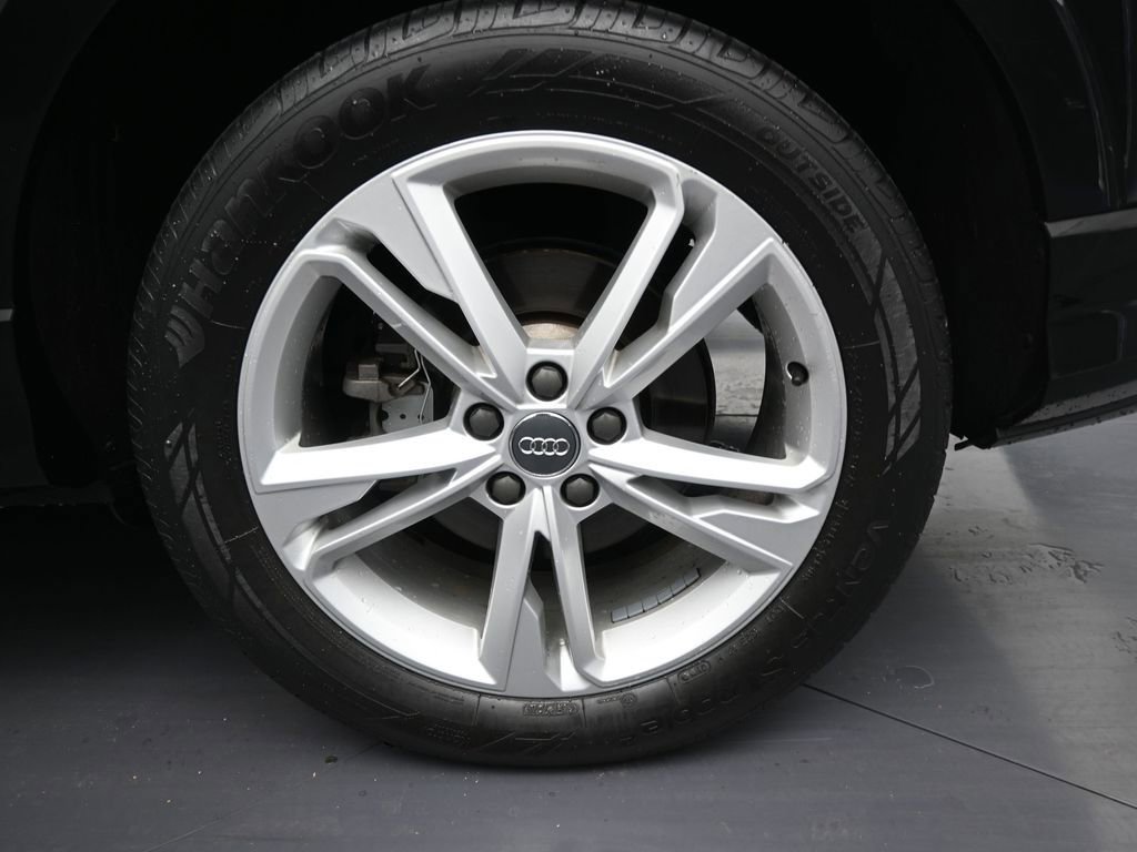 Used 2019 Audi Q3 2.0T Premium Plus w/ Premium Plus Package image 10