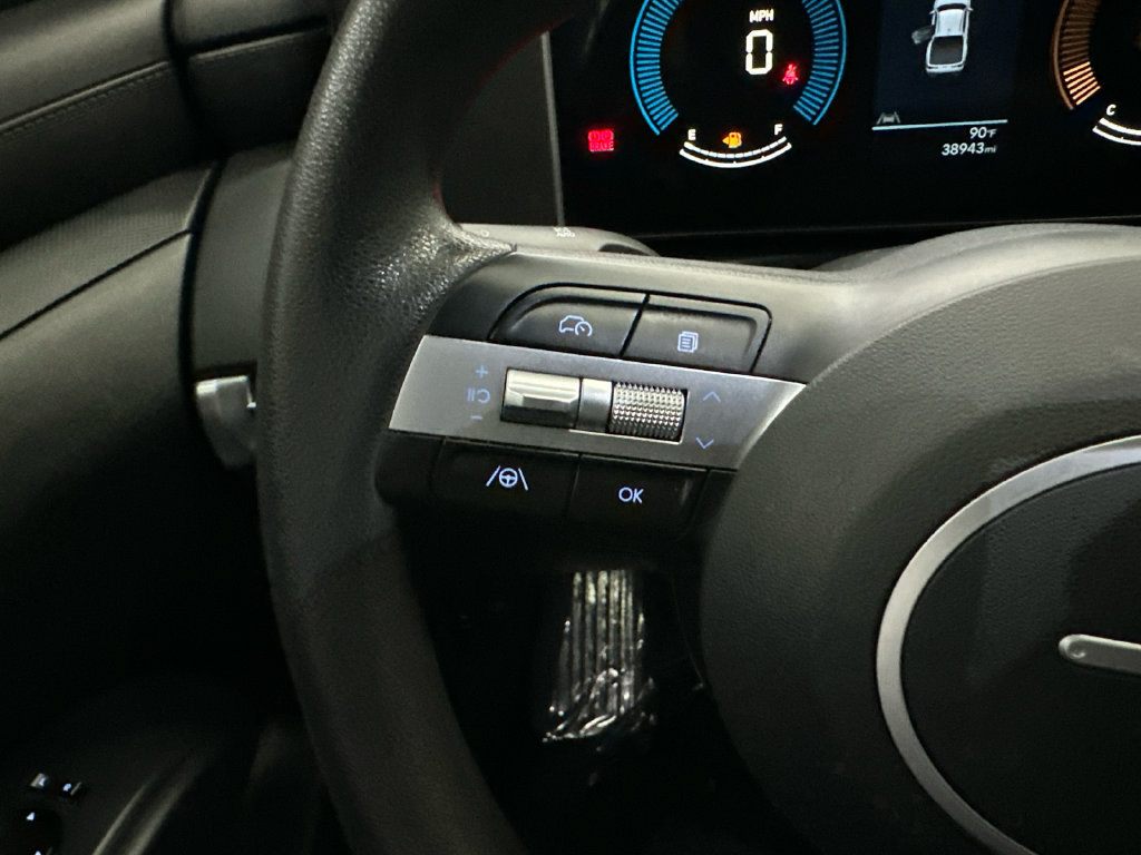 Used 2025 Hyundai Santa Cruz SEL FWD image 24