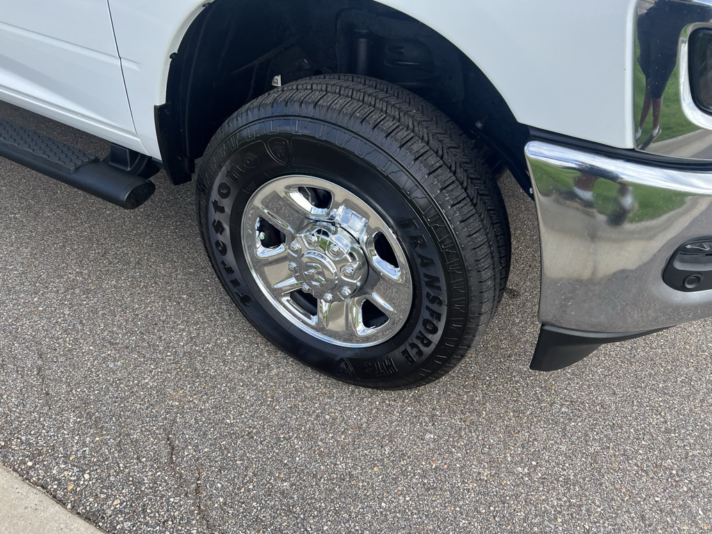 Certified 2025 RAM 2500 Tradesman AWD/4WD image 13