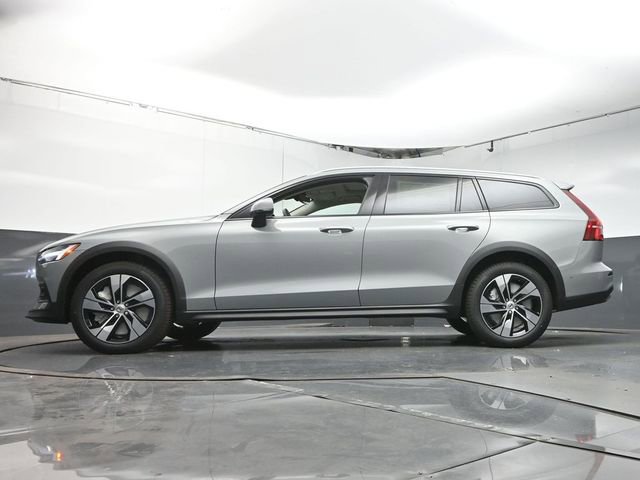 New 2026 Volvo V60 B5 Cross Country Plus w/ Protection Package Premier AWD/4WD image 36