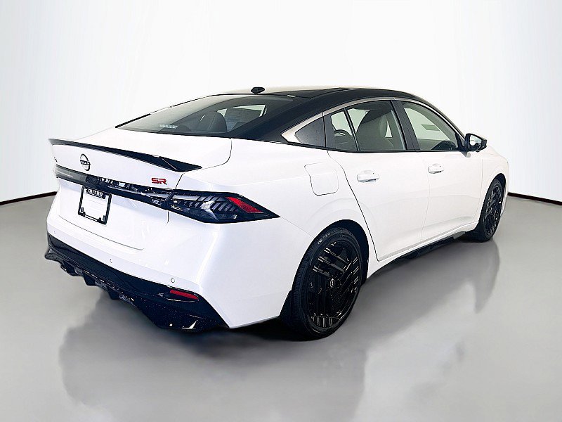 New 2026 Nissan Sentra SR w/ SR Premium Package FWD image 7