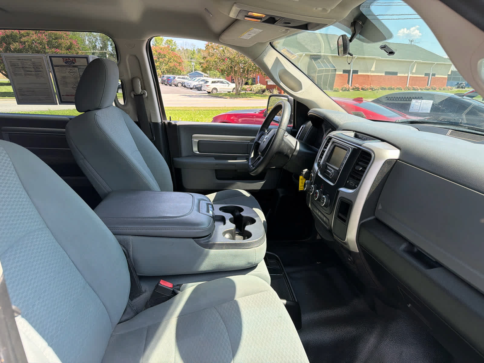 Used 2019 RAM 1500 Classic SLT w/ Protection Group AWD/4WD image 9