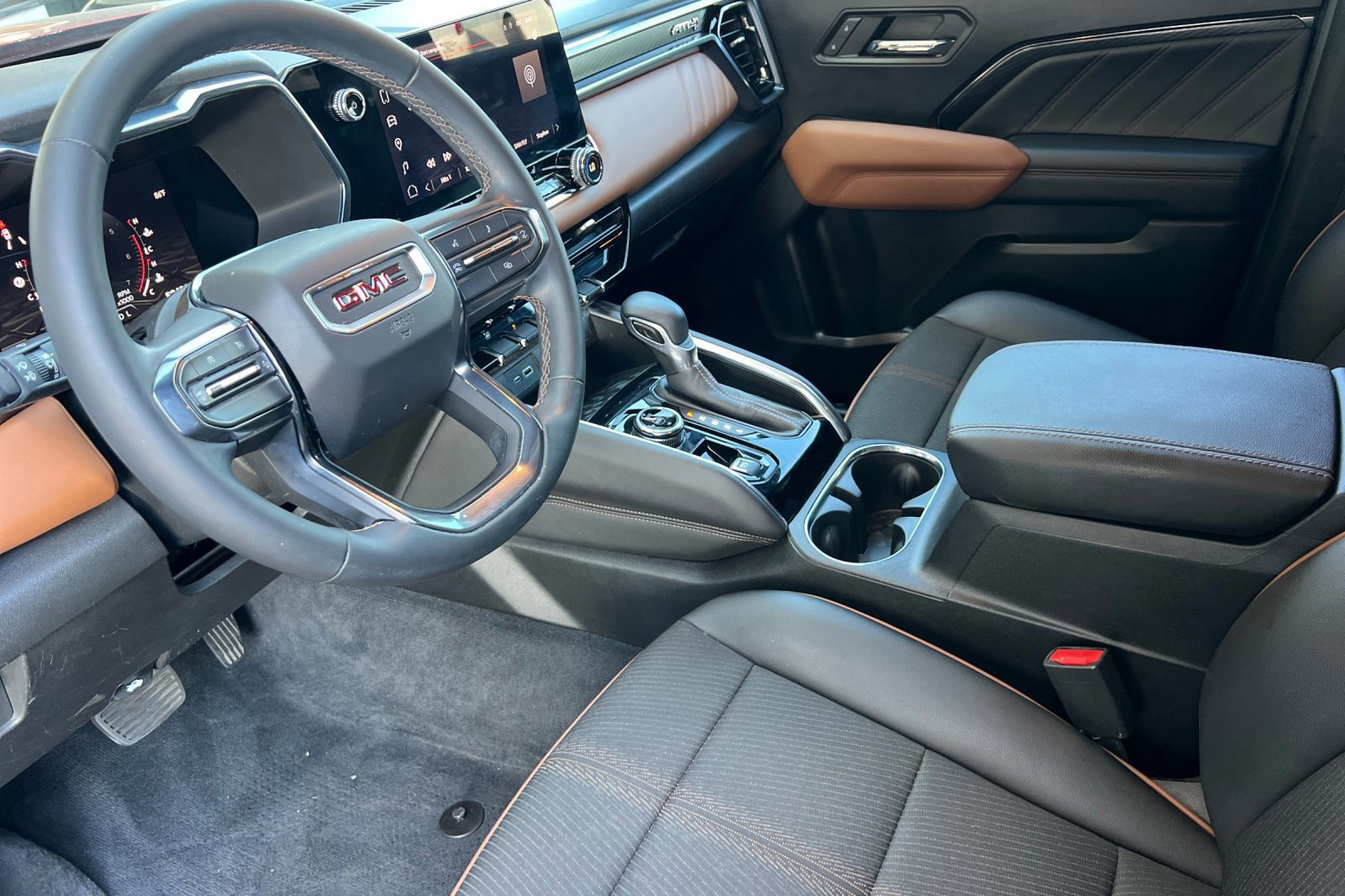 Certified 2023 GMC Canyon AT4 image 10