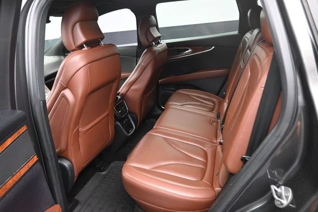 Used 2018 Lincoln MKX Reserve w/ Lincoln MKX Climate Package AWD/4WD image 13