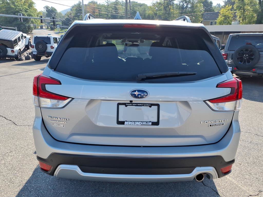 Used 2019 Subaru Forester Touring AWD/4WD image 5