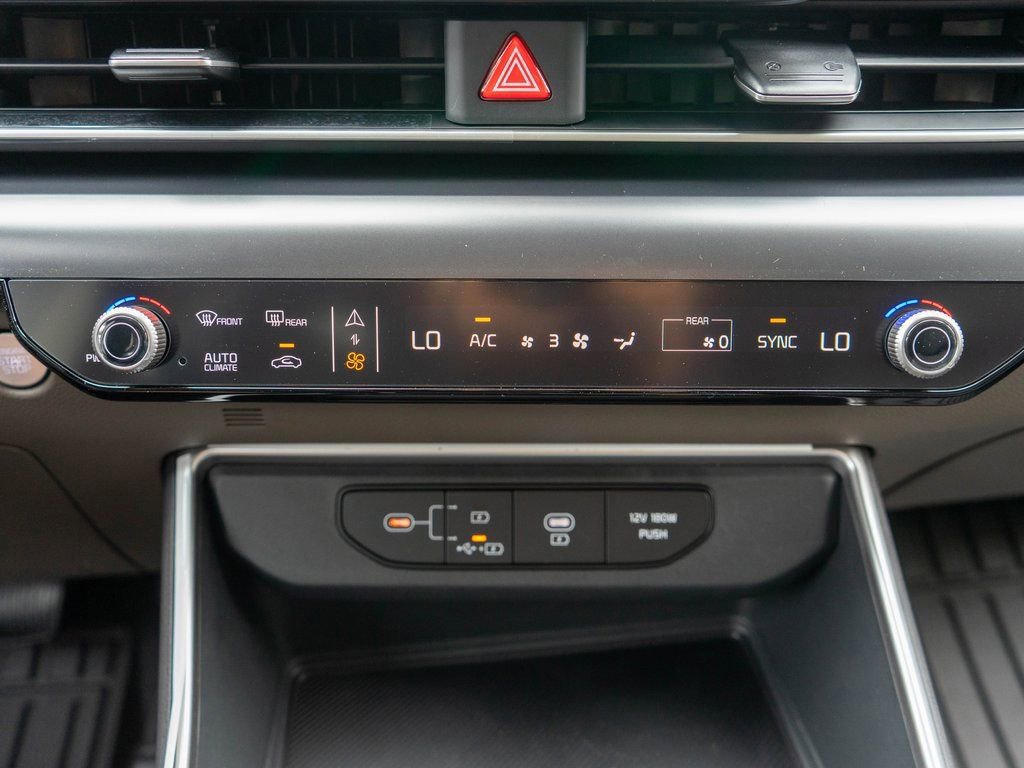 New 2026 Kia Carnival LX image 25