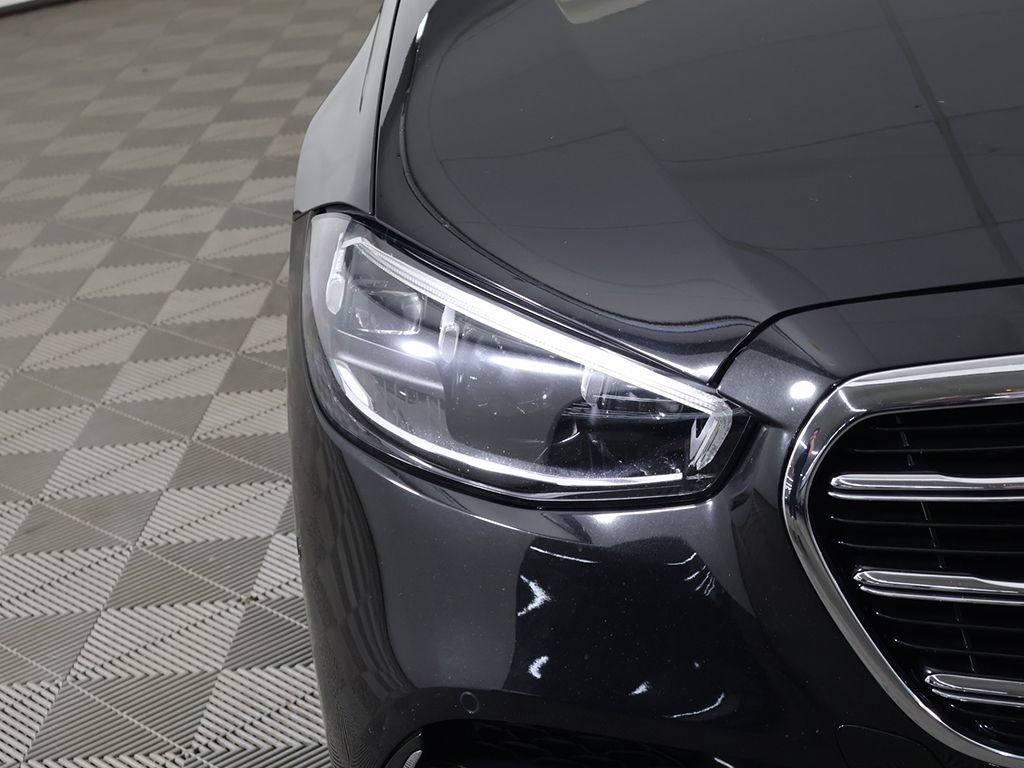 Used 2021 Mercedes-Benz S 580 4MATIC Sedan w/ AMG Line image 16
