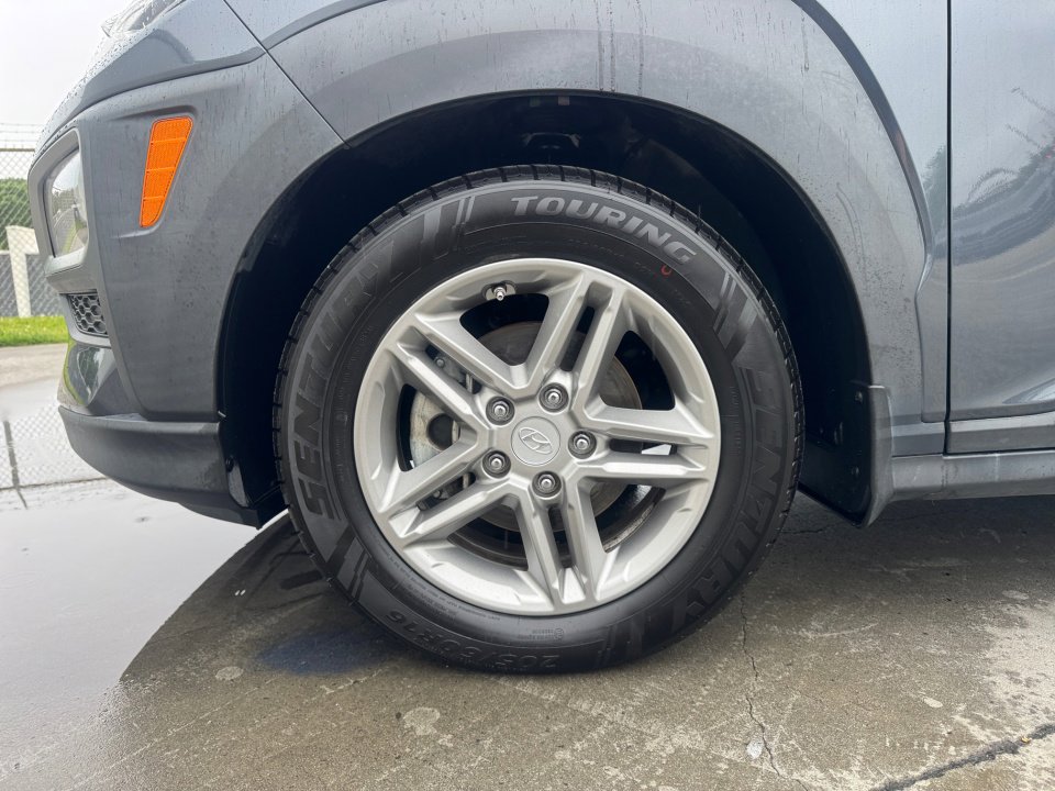 Used 2018 Hyundai Kona SE image 31