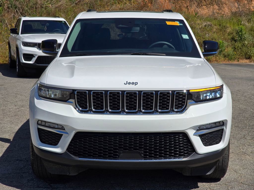 Used 2023 Jeep Grand Cherokee Limited AWD/4WD image 14