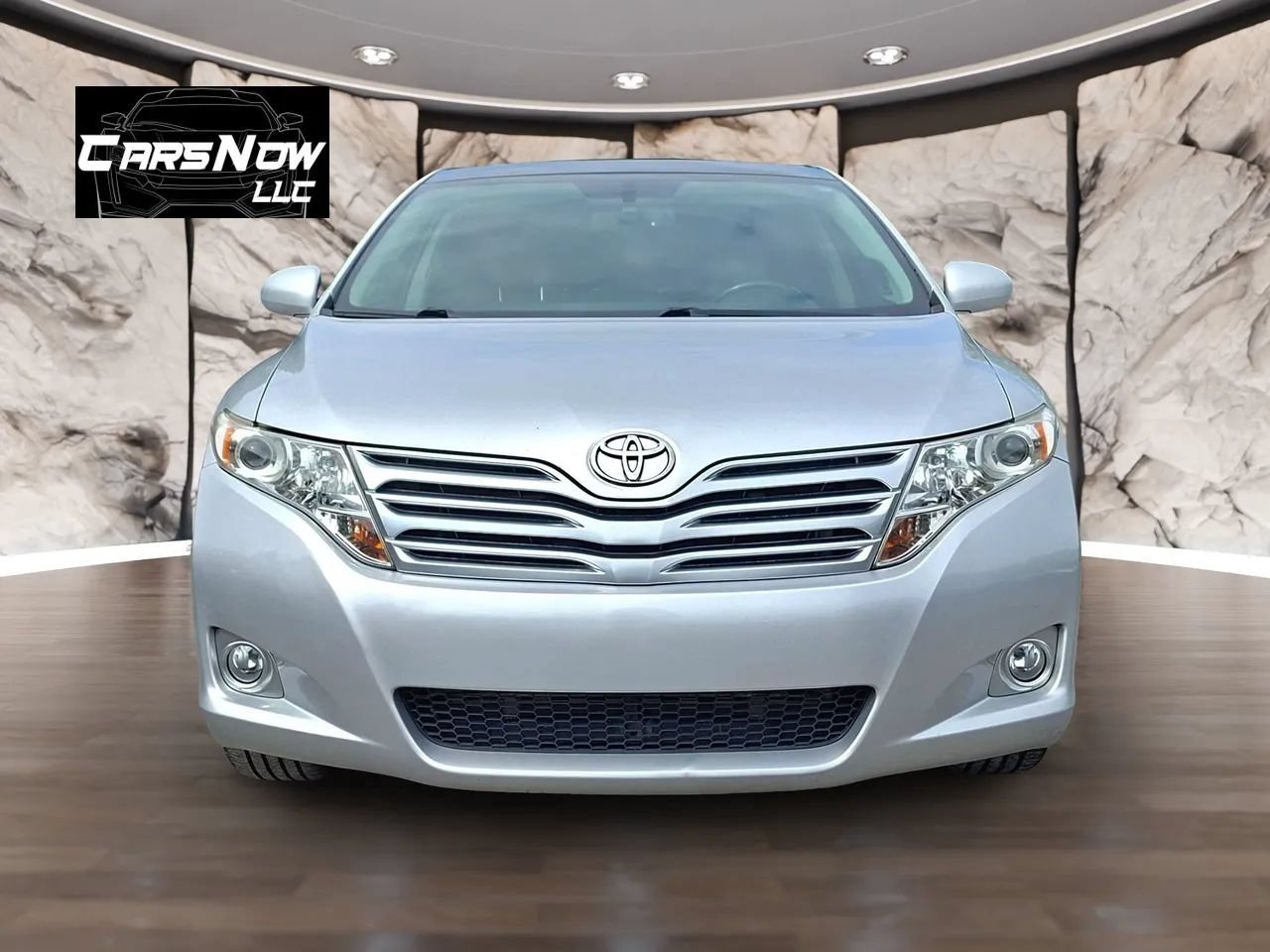 Used 2010 Toyota Venza w/ Premium Pkg #2 FWD image 2