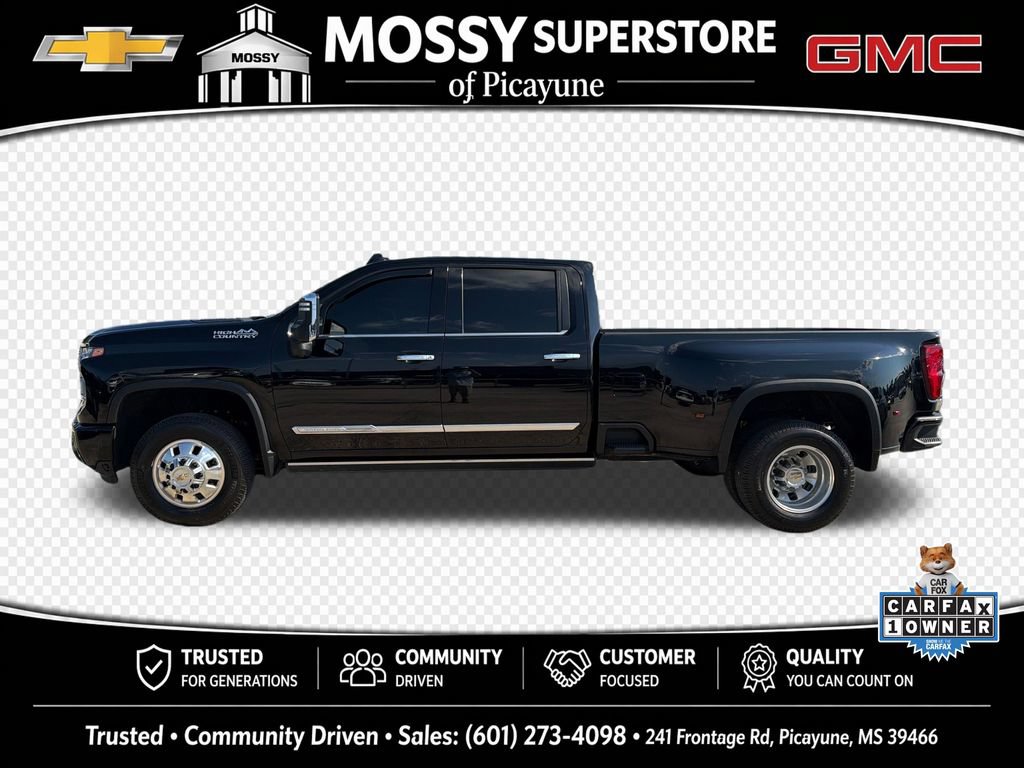 Used 2025 Chevrolet Silverado 3500 High Country w/ High Country Premium Package AWD/4WD image 2