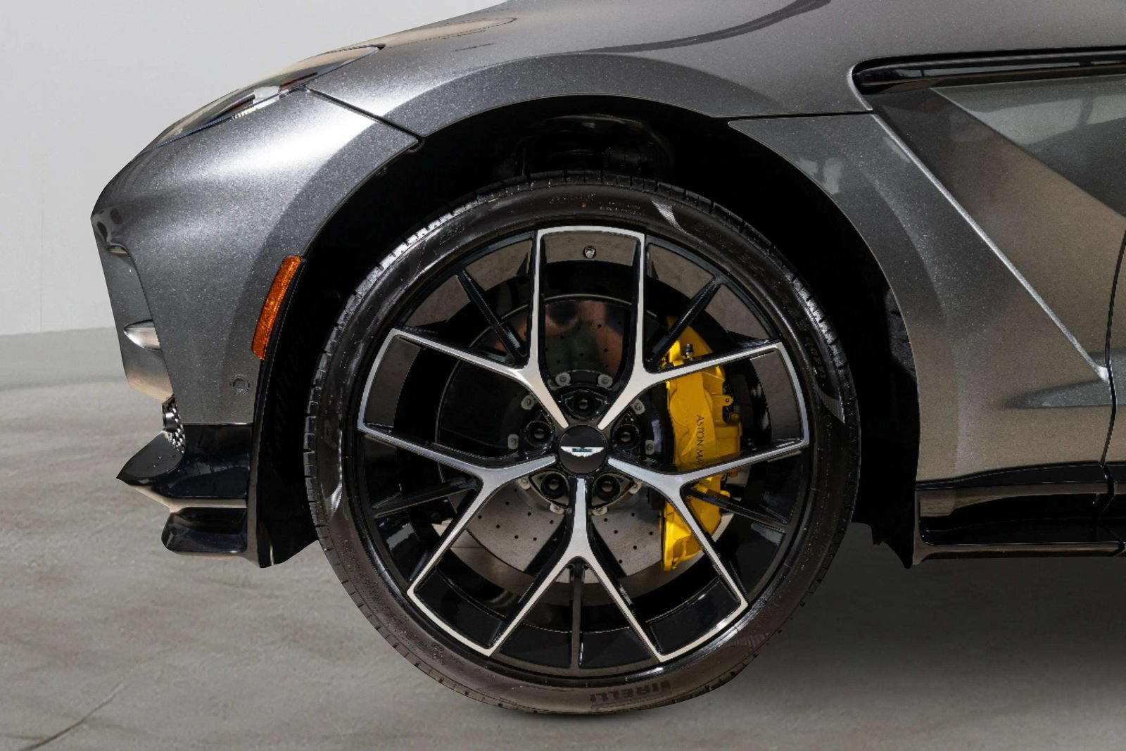 New 2026 Aston Martin DBX 707 AWD/4WD image 8