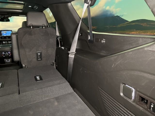 Used 2023 Chevrolet Suburban RST w/ Luxury Package image 68