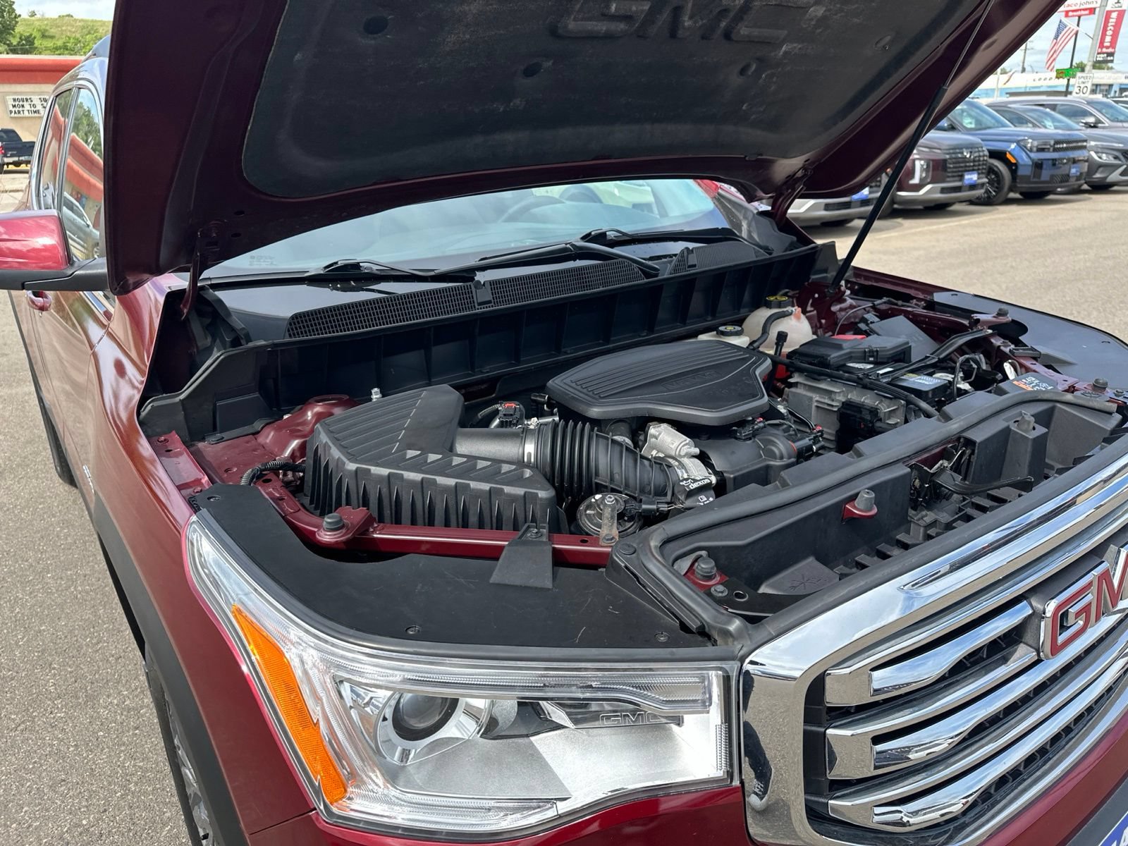 Used 2018 GMC Acadia SLT AWD/4WD image 49