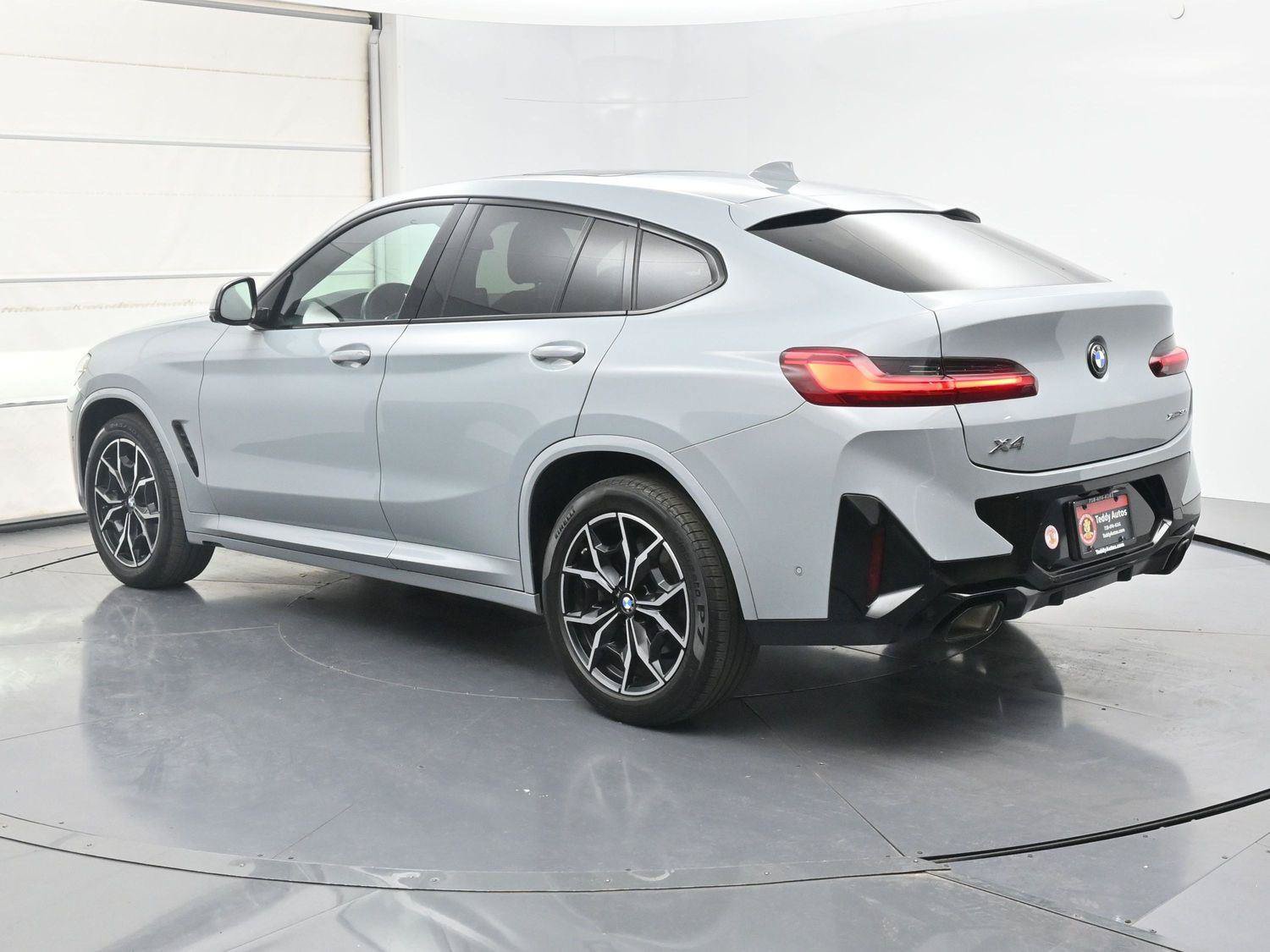 Used 2023 BMW X4 xDrive30i w/ M Sport Package AWD/4WD image 28