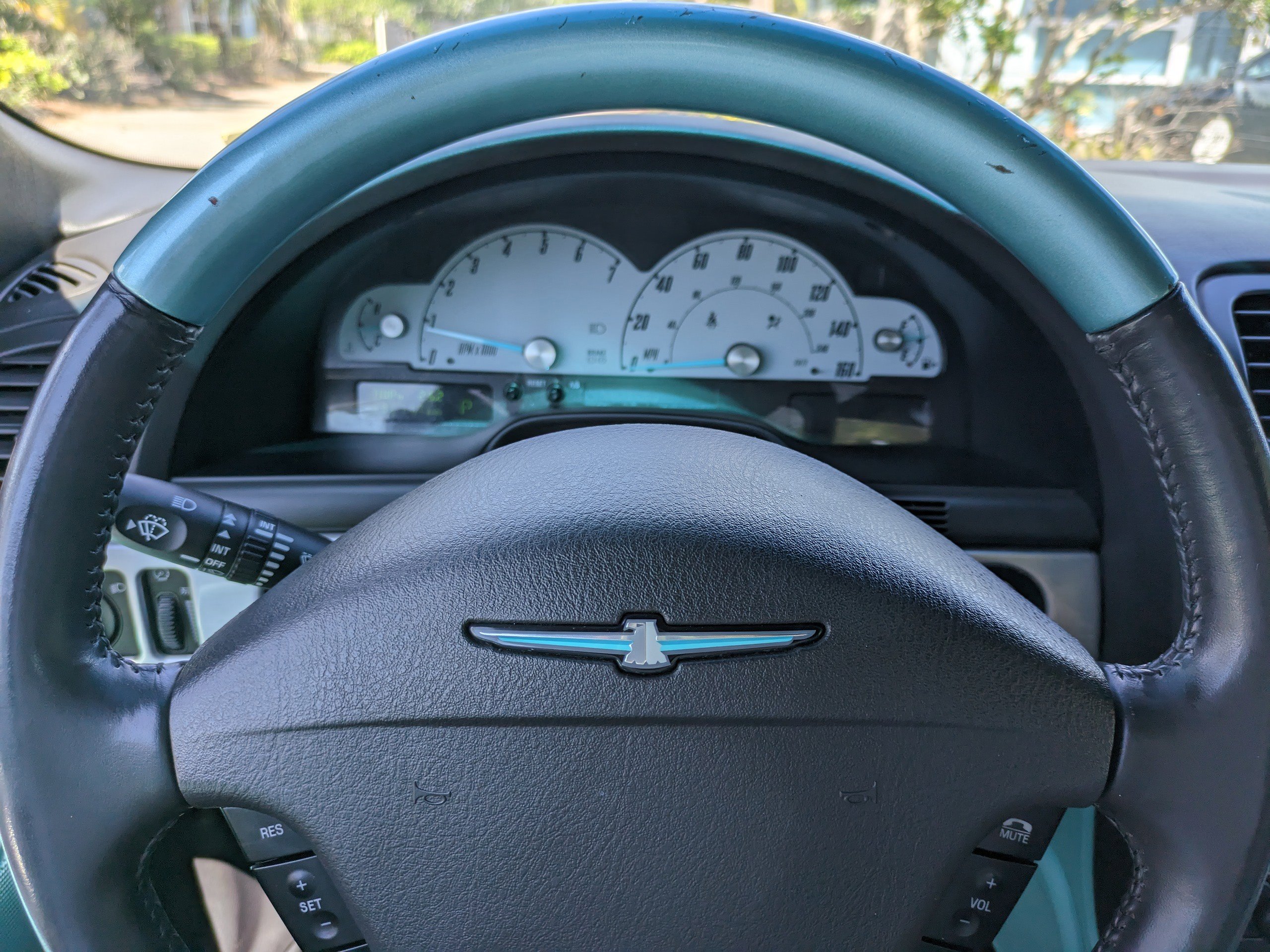 Used 2002 Ford Thunderbird RWD image 25