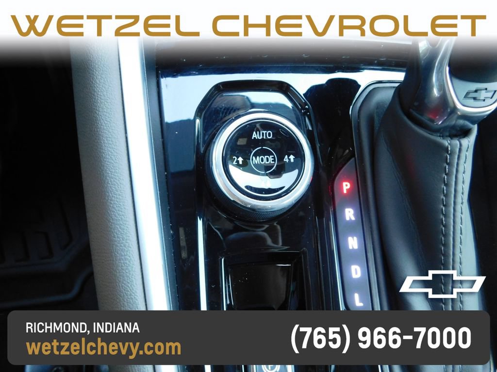 Used 2025 Chevrolet Colorado ZR2 w/ Technology Package AWD/4WD image 31
