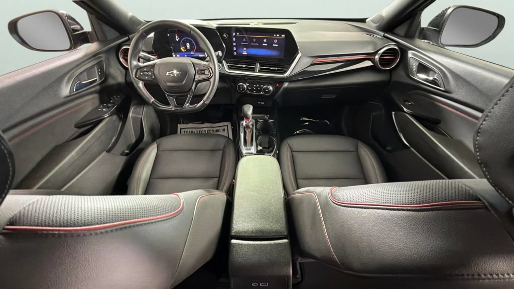 Certified 2024 Chevrolet Trax RS w/ Driver Confidence Package FWD image 31