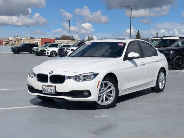 Used 2018 BMW 320i Sedan w/ Convenience Package image 1