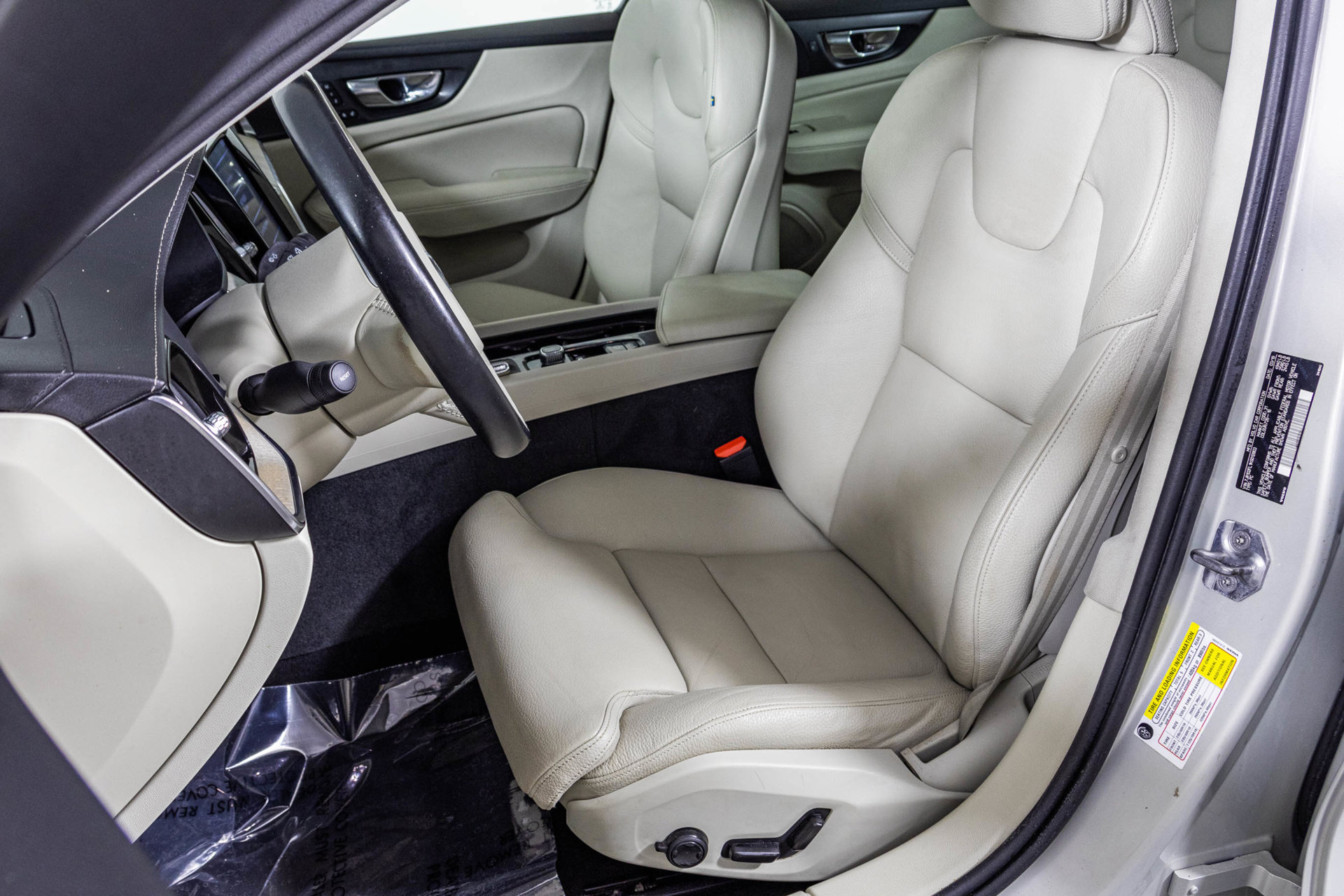 Used 2019 Volvo S60 T5 Inscription FWD image 25