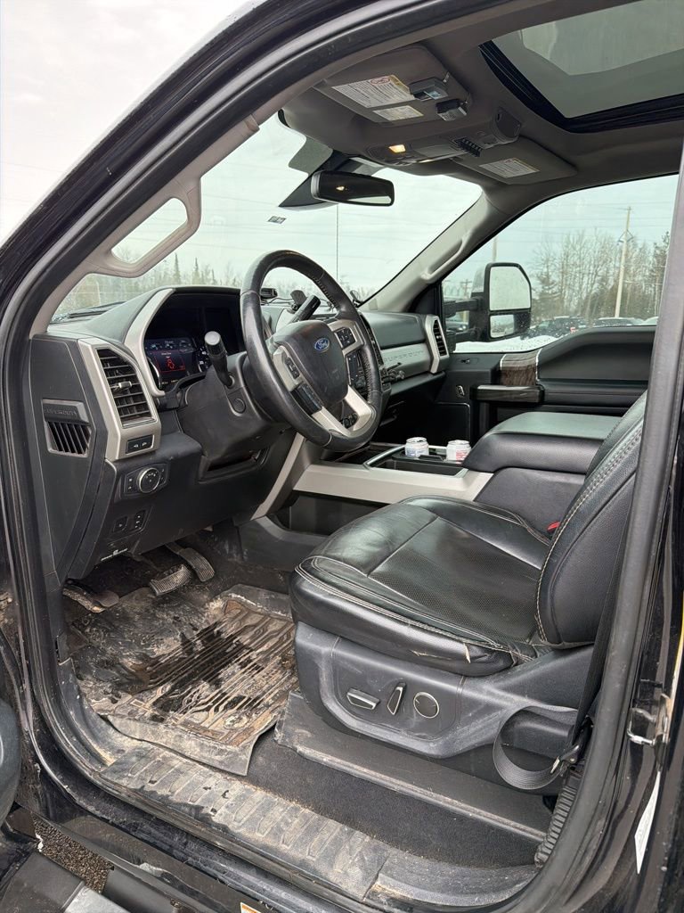 Used 2019 Ford F450 Lariat w/ Lariat Ultimate Package image 4