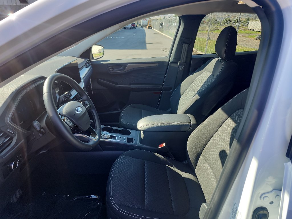 Used 2025 Ford Escape Active w/ Tech Pack #1 image 30