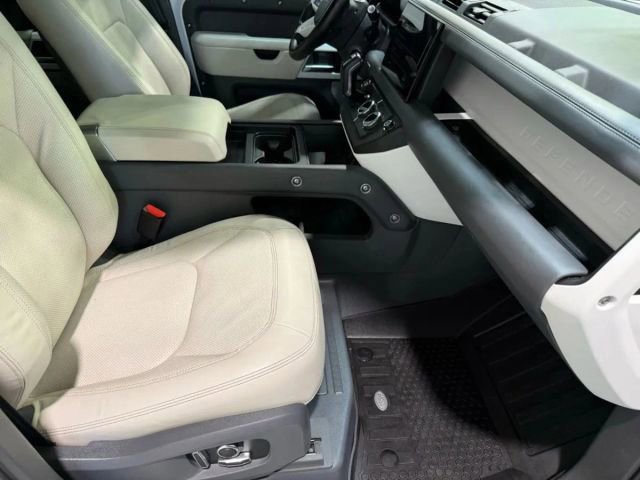 Used 2024 Land Rover Defender 130 S image 21