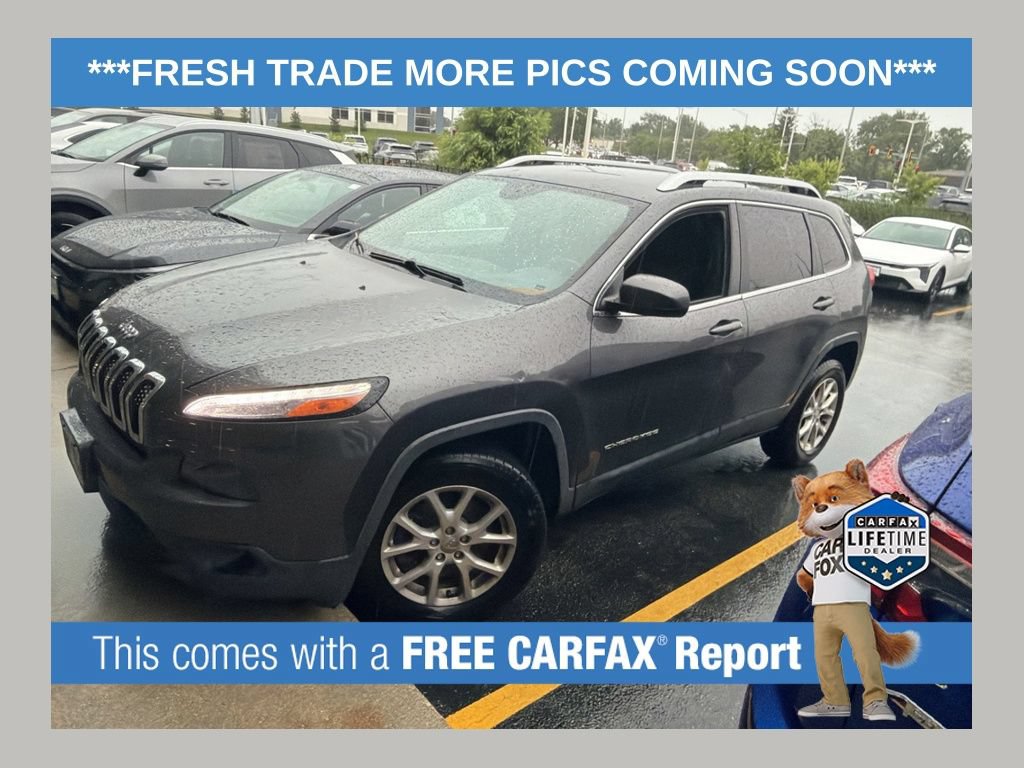Used 2014 Jeep Cherokee Latitude w/ Cold Weather Group AWD/4WD image 1