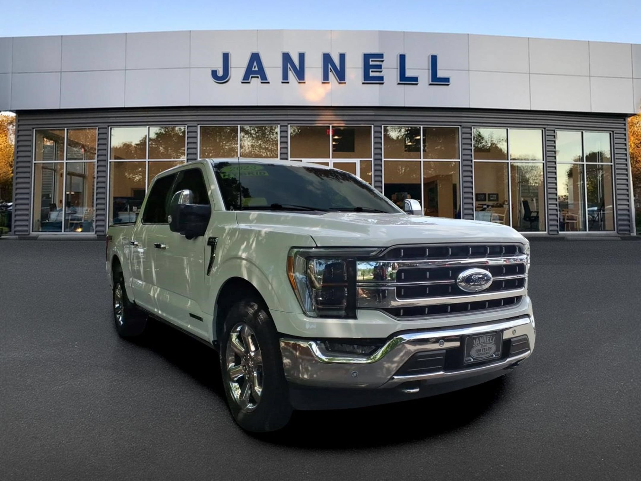 Used 2023 Ford F150 Lariat w/ Equipment Group 502A High AWD/4WD image 3